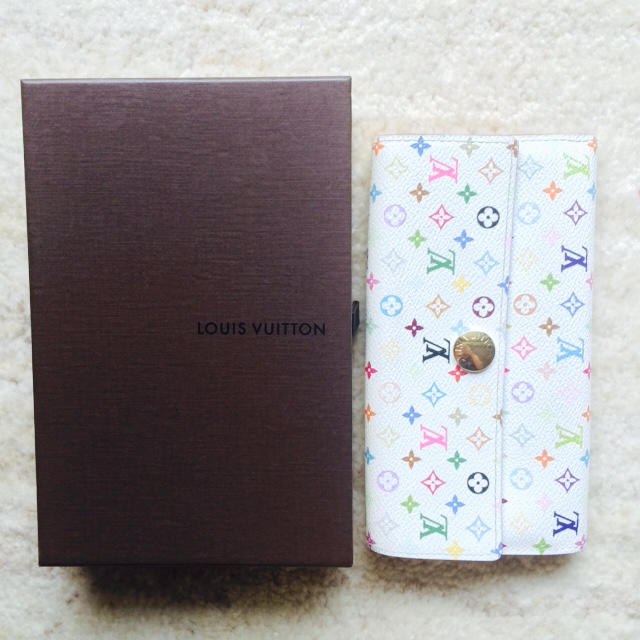 LOUIS VUITTON(ルイヴィトン)の美品♩ルイヴィトン マルチカラー長財布 レディースのファッション小物(財布)の商品写真