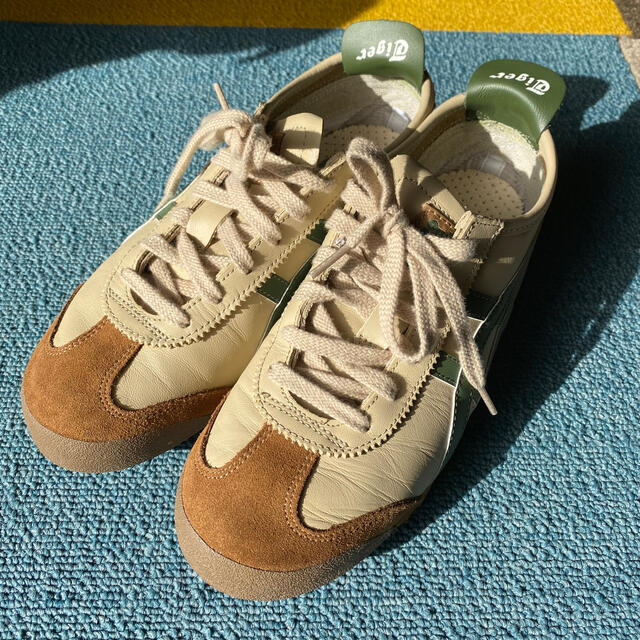 Onitsuka Tiger(オニツカタイガー)のonitsuka tigerスニーカー レディースの靴/シューズ(スニーカー)の商品写真