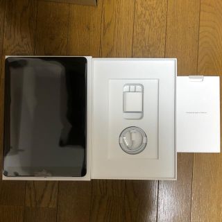 アイパッド(iPad)のApple iPad (第8世代) Wi-Fiモデル 10.2インチ 32GB(タブレット)