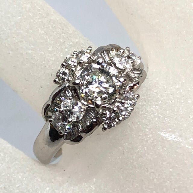 豪華 pt900 ダイヤモンドリング 13号 1.095ct 0.75ct 指輪 レディースのアクセサリー(リング(指輪))の商品写真