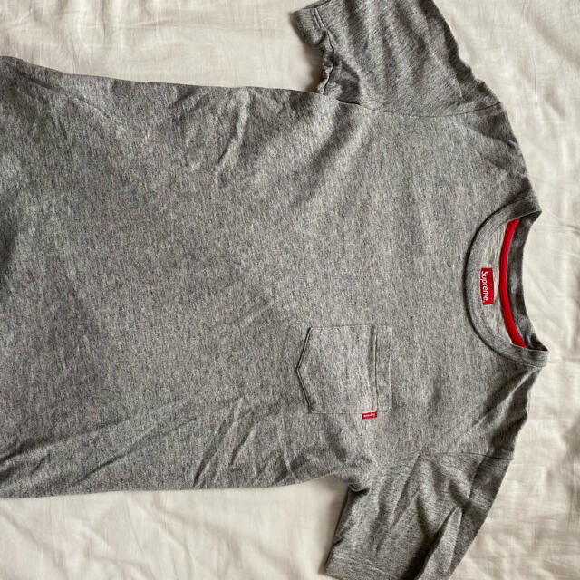 Supreme(シュプリーム)のsupreme ポケットTシャツ　サイズS メンズのトップス(Tシャツ/カットソー(半袖/袖なし))の商品写真