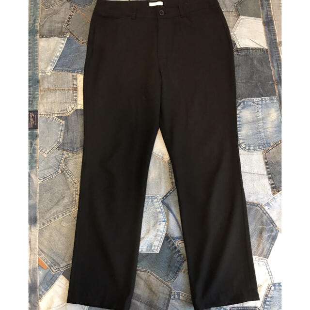 ビースリー　パンツ　黒　38 レディースのパンツ(カジュアルパンツ)の商品写真