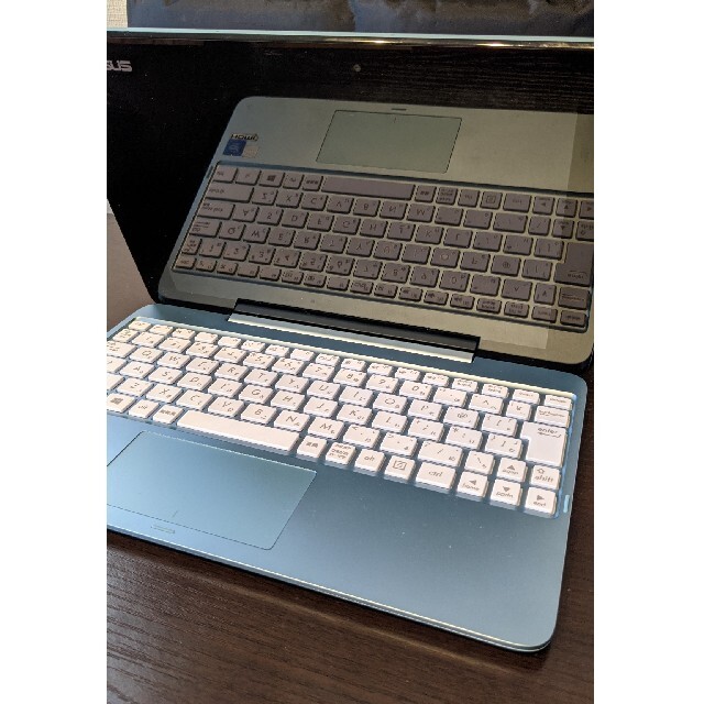 ASUS T100HA ブルー