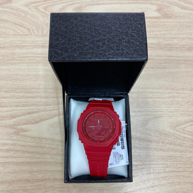 G-SHOCK(ジーショック)の新品未使用☆G-SHOCK GA-2100-4AJF レッド メンズの時計(腕時計(デジタル))の商品写真