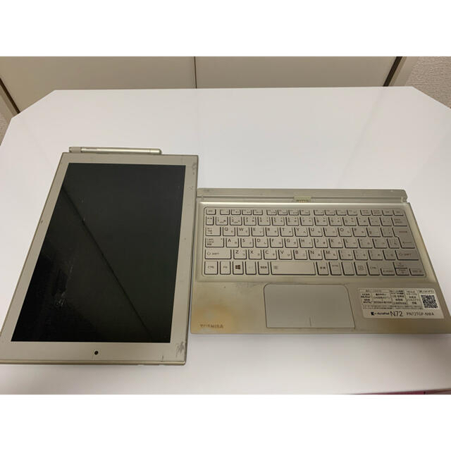 東芝(トウシバ)のTOSHIBA dynaPad マウス、USBアダプタ付き スマホ/家電/カメラのPC/タブレット(タブレット)の商品写真