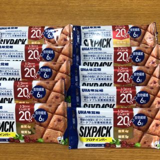 ユーハミカクトウ(UHA味覚糖)の味覚糖　プロテインバー　SIXPACK クランベリー味(プロテイン)