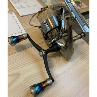 SHIMANO - シマノ 19ステラC3000SDH リブレヤマシタエギ王ハンドル装着