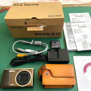 リコー(RICOH)のRICHO リコー R10 ブラウン(コンパクトデジタルカメラ)