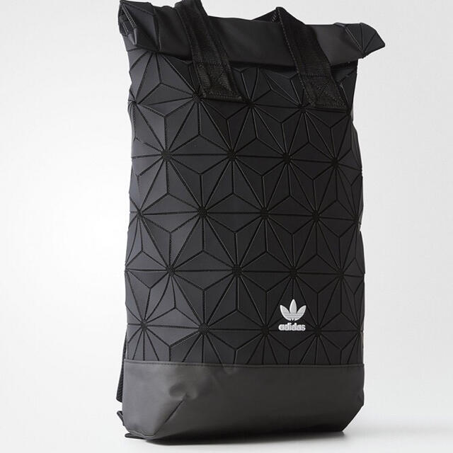 adidas(アディダス)のアディダス　ロールトップ　バッグパック　adidas ORIGINALS 　 メンズのバッグ(バッグパック/リュック)の商品写真