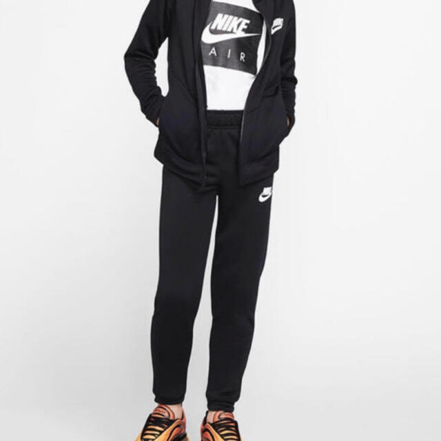 新品 NIKE ナイキ ジャージ上下 セットアップ　140cm