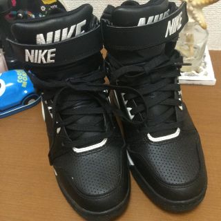 ナイキ(NIKE)のNIKE インヒールスニーカー(スニーカー)