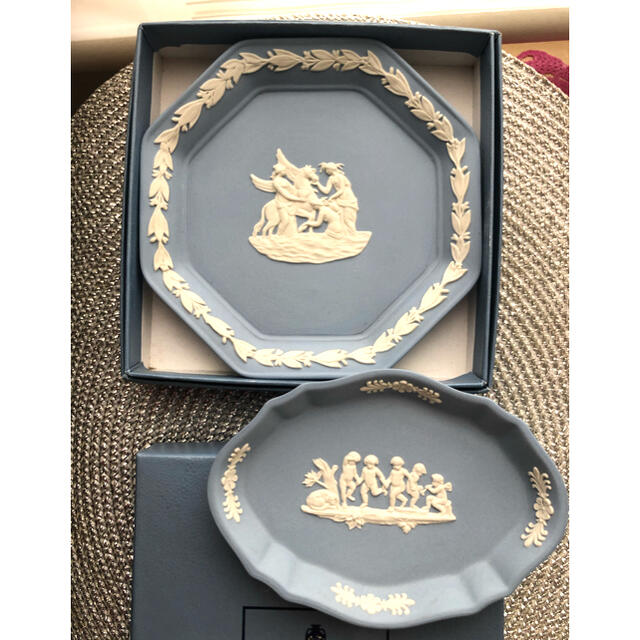 WEDGWOOD(ウェッジウッド)のWEDGWOOD  小皿　２枚☆ インテリア/住まい/日用品のインテリア小物(その他)の商品写真