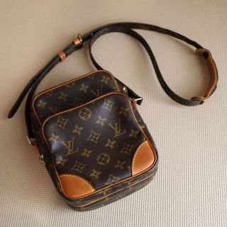 ルイヴィトン(LOUIS VUITTON)の【R様専用】LOUIS VUITTON（ルイヴィトン）モノグラム アマゾン(ショルダーバッグ)