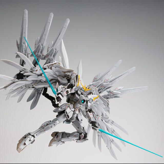 BANDAI(バンダイ)の新品3個セット！ウイングガンダムスノーホワイトプレリュード エンタメ/ホビーのおもちゃ/ぬいぐるみ(模型/プラモデル)の商品写真