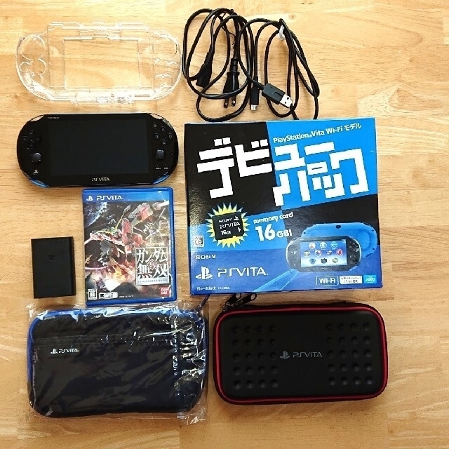 エンタメ/ホビー★Play Station Vita デビューパック　Wi-Fiモデル ★