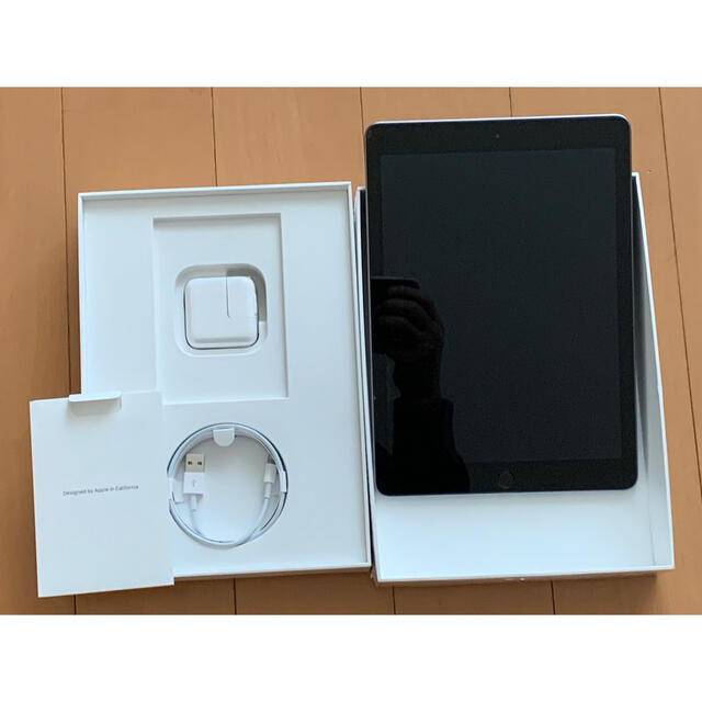 美品Used iPad第6世代 32GB Wi-Fi スペースグレイ