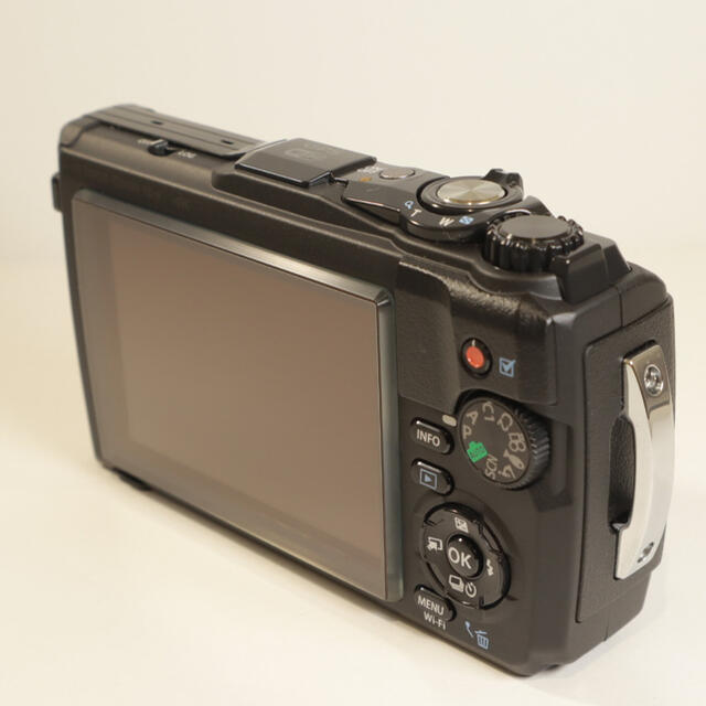 【美品】OLYMPUS Tough TG-6