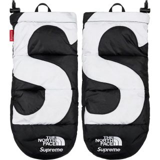 シュプリーム(Supreme)のSupreme North Face S Logo Nuptse Mitts(手袋)