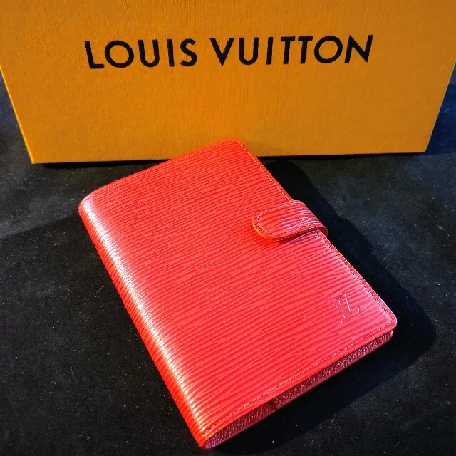 LOUIS VUITTON(ルイヴィトン)の超極美品！ルイヴィトン エピ 手帳カバー レッド 即日発送！ レディースのファッション小物(その他)の商品写真