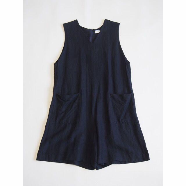 Adam et Rope'(アダムエロぺ)のADAM ET ROPE アダムエロペ Vネックリネンロンパース レディースのパンツ(オールインワン)の商品写真