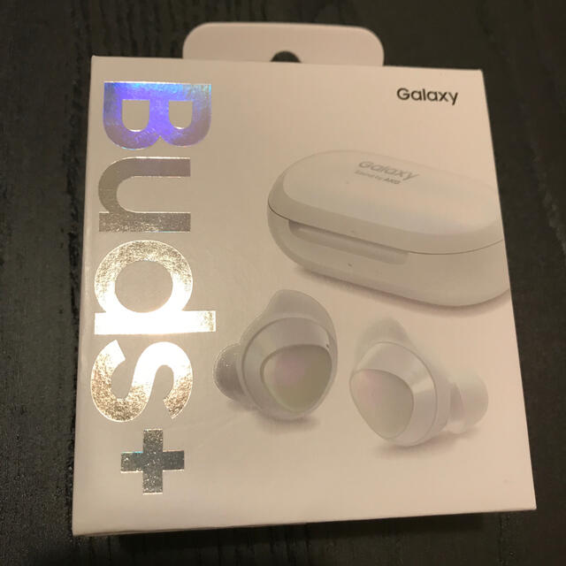 Galaxy(ギャラクシー)のSamsung Galaxy Buds+ スマホ/家電/カメラのオーディオ機器(ヘッドフォン/イヤフォン)の商品写真