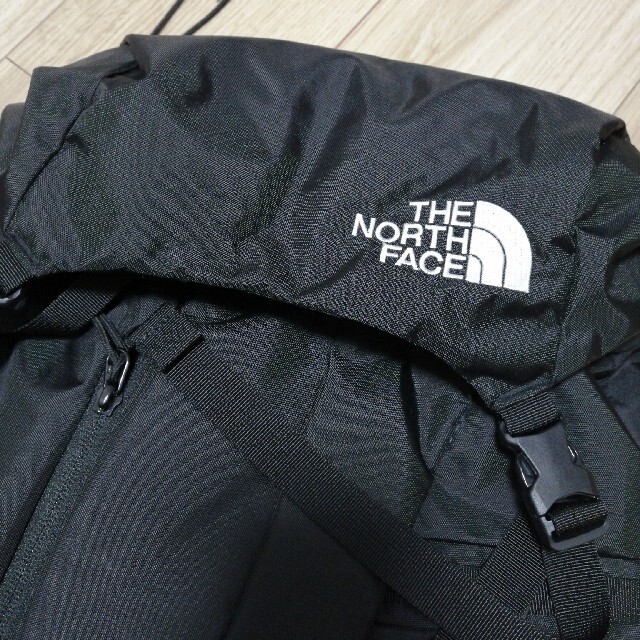 THE NORTH FACE(ザノースフェイス)のTJさま専用  ノースフェイス TELLUS33  １回使用 美品 メンズのバッグ(バッグパック/リュック)の商品写真