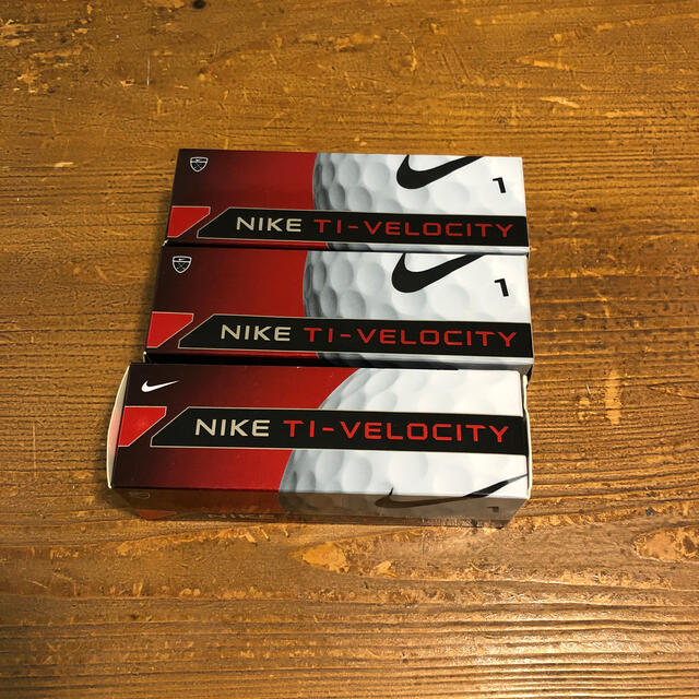 NIKE(ナイキ)のNIKEゴルフボール3個入り✖️3個　おまけ付き チケットのスポーツ(ゴルフ)の商品写真