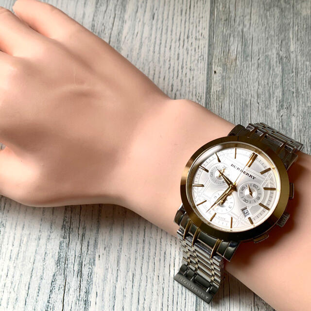 BURBERRY - 【希少】BURBERRY バーバリー BU1374 腕時計 クロノグラフ