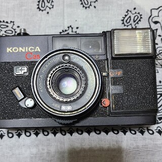 コニカミノルタ(KONICA MINOLTA)のコニカ　C35　フィルムカメラ(フィルムカメラ)