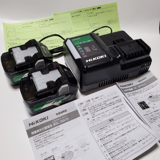 日立(ヒタチ)のHikoki新型充電器+36VバッテリーBSL36A18×２個セット 保証書あり スポーツ/アウトドアの自転車(工具/メンテナンス)の商品写真