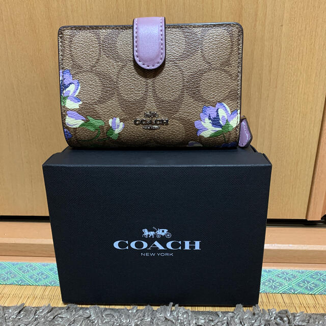 COACH(コーチ)のCOACH二つ折り財布 レディースのファッション小物(財布)の商品写真