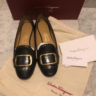 フェラガモ(Ferragamo)の本物！フェラガモのローファー(ローファー/革靴)