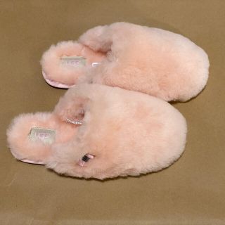 アグ(UGG)のUGG スリッパ FLUFF CLOG ピンク 23cm(スリッパ/ルームシューズ)