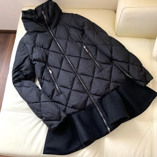 MONCLER(モンクレール)の最終お値下げ★ 美品　MONCLER  モンクレール  ブーラン　サイズ00 レディースのジャケット/アウター(ダウンジャケット)の商品写真