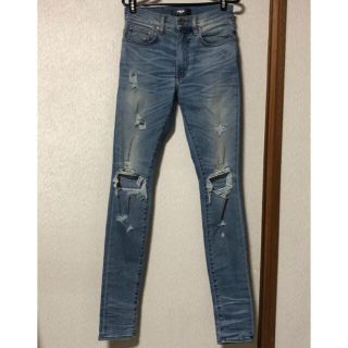 サンローラン(Saint Laurent)のAMIRI スラッシャー　デニム　29 新品未使用(デニム/ジーンズ)