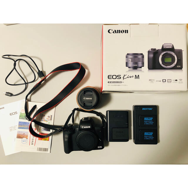 【美品】大人気　Canon EOS kiss M ミラーレス一眼