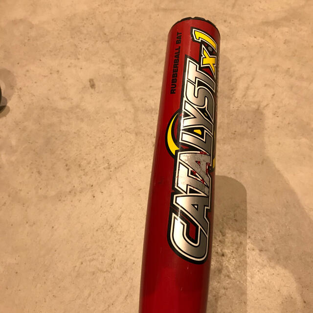 Louisville Slugger(ルイスビルスラッガー)のカタリスト 軟式　野球　バット スポーツ/アウトドアの野球(バット)の商品写真