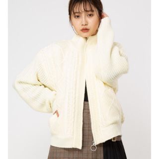 セシルマクビー(CECIL McBEE)の新品　未開封　タグ付き　セシルマクビー　ボア　ニット　ブルゾン(ブルゾン)