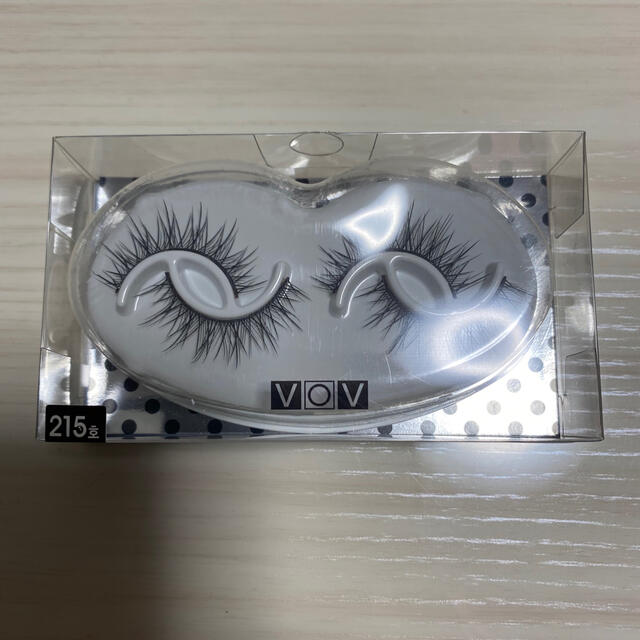 vov つけまつげ 2セット×9個 新品未使用 コスメ/美容のベースメイク/化粧品(つけまつげ)の商品写真