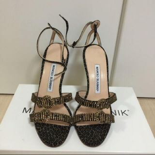 マノロブラニク(MANOLO BLAHNIK)のMANOLO BLAHNIK マノロブラニク　ビジューベルトミュールサンダル(サンダル)