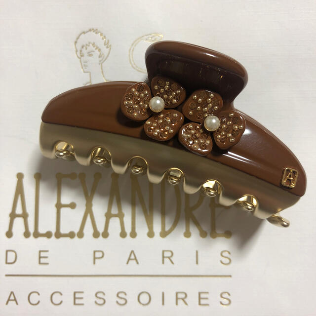 Alexandre de Paris(アレクサンドルドゥパリ)の  riri💗様専用アレクサンドルドゥパリカメリア クリップ　7.5㎝ レディースのヘアアクセサリー(バレッタ/ヘアクリップ)の商品写真