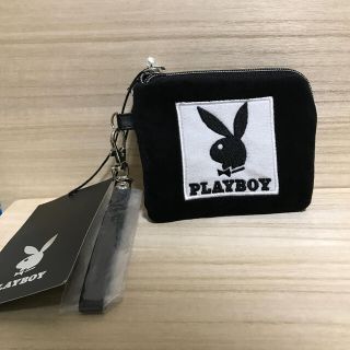 プレイボーイ(PLAYBOY)の新品未使用　プレイボーイ　小銭入れ付きパスケース　ホワイト(名刺入れ/定期入れ)