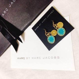 マークバイマークジェイコブス(MARC BY MARC JACOBS)の＊限定SALE＊○ターコイズ×ゴールド○(ピアス)