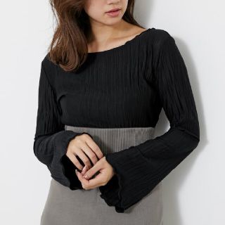 リエンダ(rienda)のrienda Web限定カットプリーツTOP BLACK(カットソー(長袖/七分))