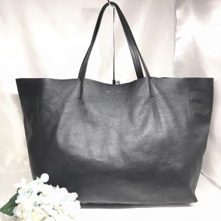 セリーヌ(CELINE)のセリーヌ　トートバッグ　黒　ホリゾンタル カバ(トートバッグ)