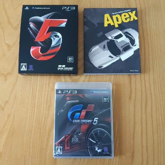 PlayStation3(プレイステーション3)のPlayStation 3 GRAN TURISMO 5 RACING PACK エンタメ/ホビーのゲームソフト/ゲーム機本体(家庭用ゲーム機本体)の商品写真