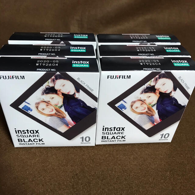 instax square チェキスクエアフィルム　ブラック　60枚　期限切れ