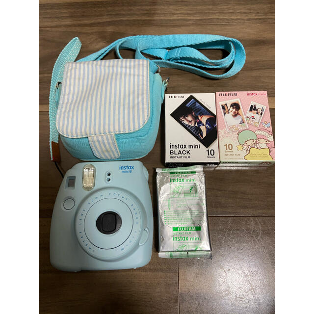 富士フイルム(フジフイルム)の【再値下げ】富士フィルム チェキ instax mini8 フィルム3種付 スマホ/家電/カメラのカメラ(フィルムカメラ)の商品写真