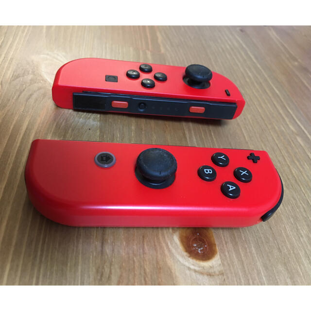 Nintendo Switch(ニンテンドースイッチ)のNintendo Switch スイッチジョイコン　レッド エンタメ/ホビーのゲームソフト/ゲーム機本体(家庭用ゲーム機本体)の商品写真
