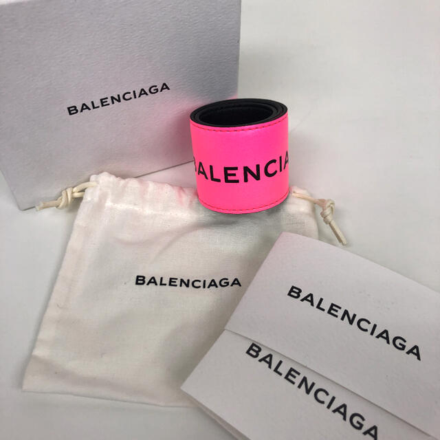 Balenciaga - BALENCIAGA バレンシアガブレスレット バングル ピンクの 